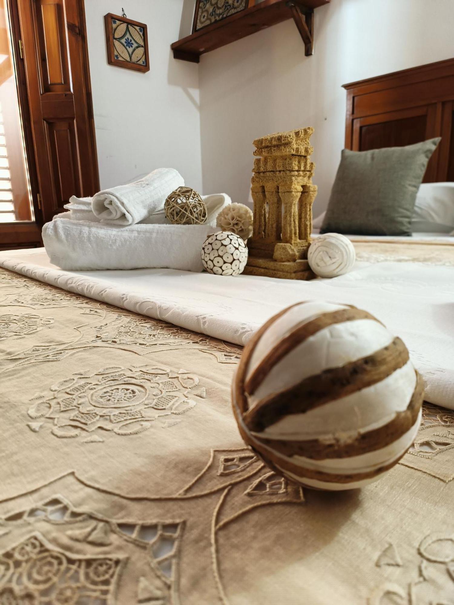 Afena Rent Bedrooms Agrigento Exteriör bild